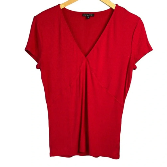DYNAMITE Ribbed V-Neck T-Shirt Red Short Sleeve Rayon Stretch Size L - Picture 9 of 9